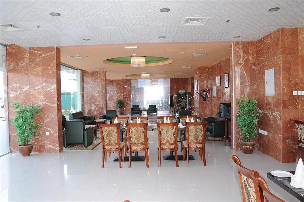 Raynor Hotel Apartments Fujairah Ngoại thất bức ảnh